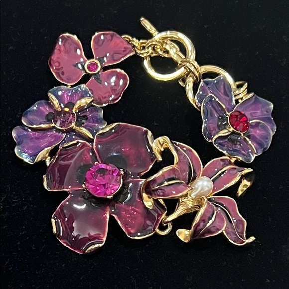 Kenneth Jay Lane Enamel Flower Bracelet with Stones. - Picture 1 of 5